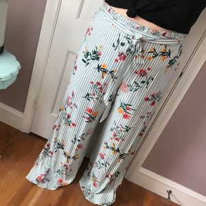 Long wide legged pants
